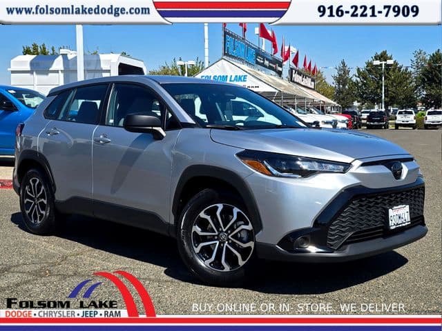 2025 Toyota Corolla Cross Hybrid S — photo 1 of 24