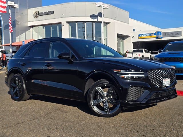 2023 Genesis GV70 2.5T — photo 1 of 35