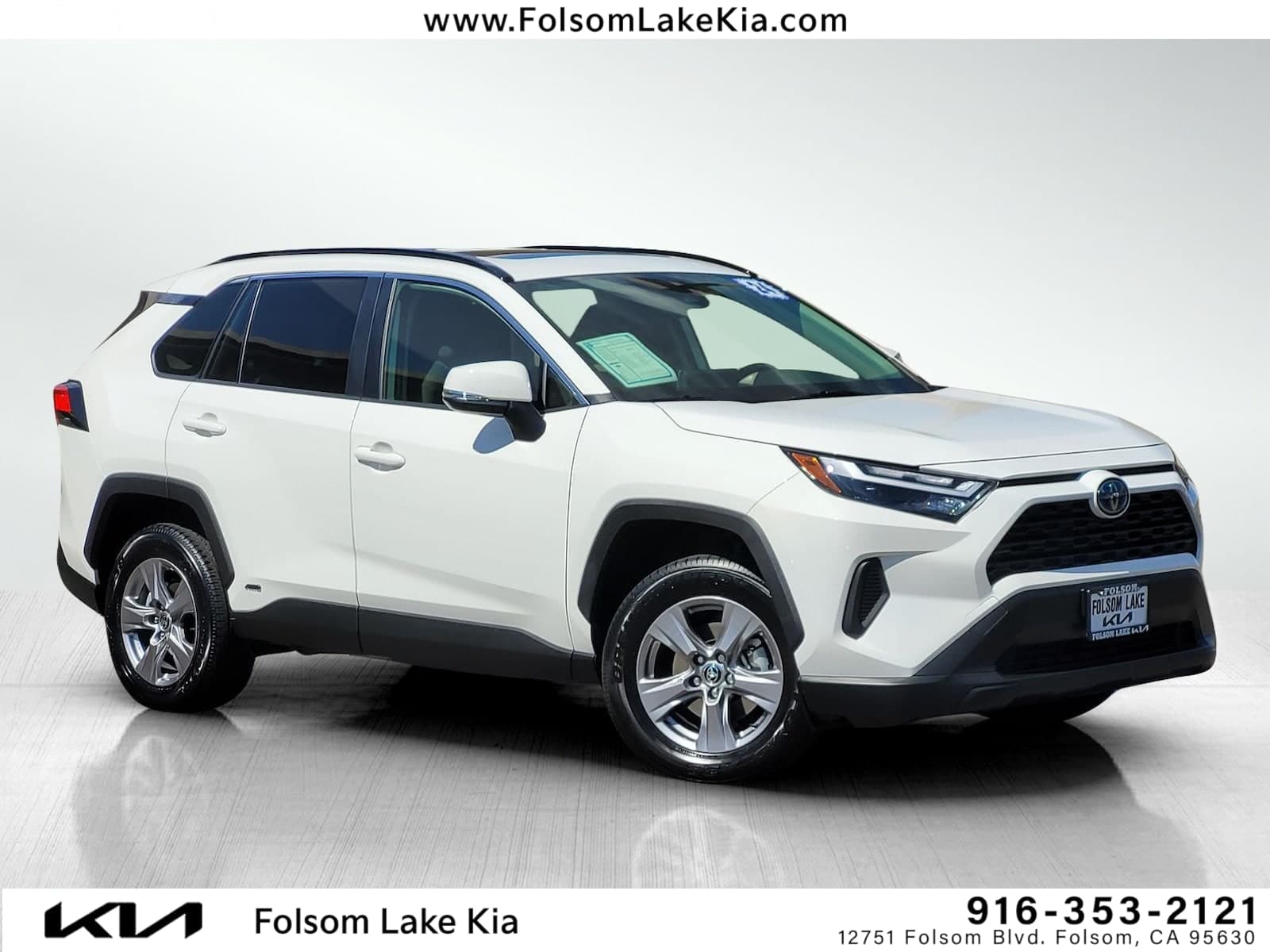 2024 Toyota RAV4 Base — photo 1 of 31