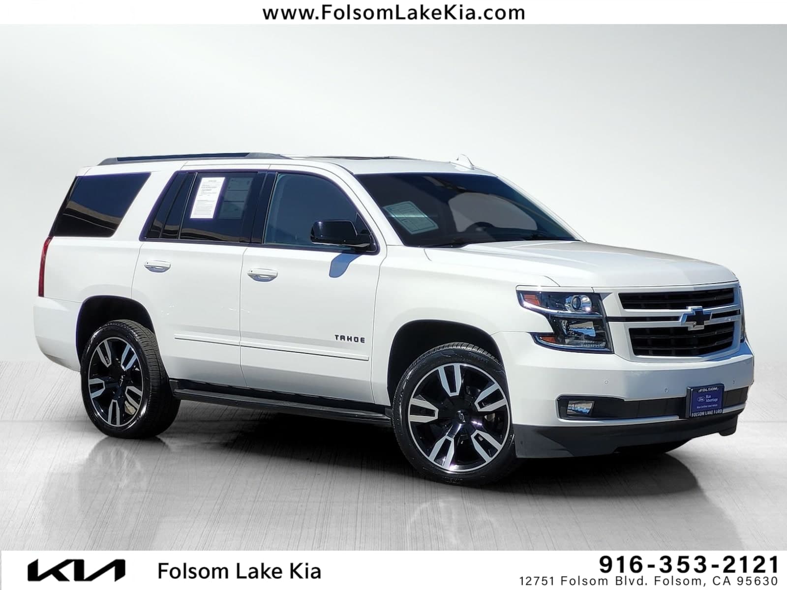 2020 Chevrolet Tahoe Premier — photo 1 of 30
