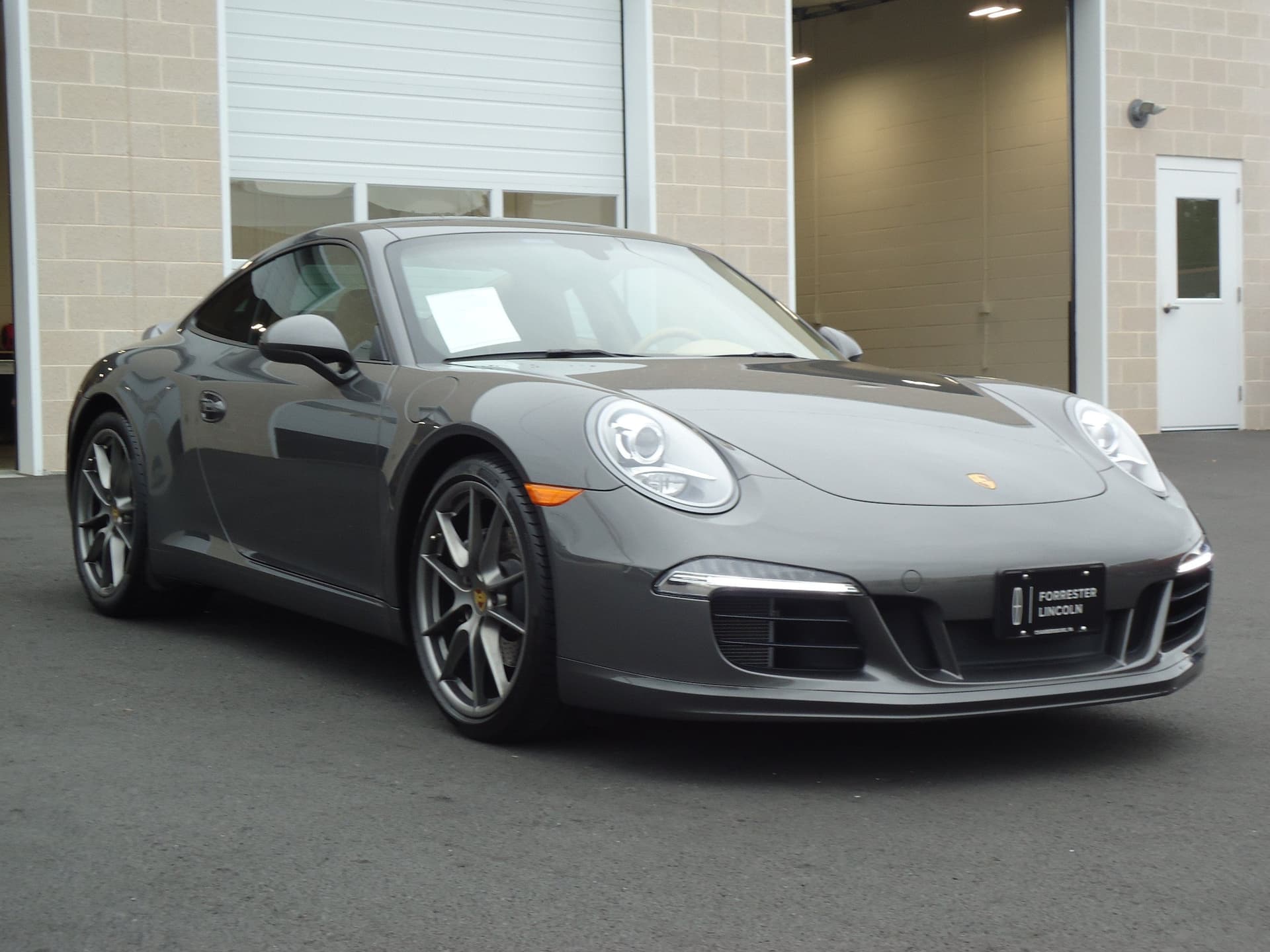 2016 Porsche 911 Base — photo 1 of 30