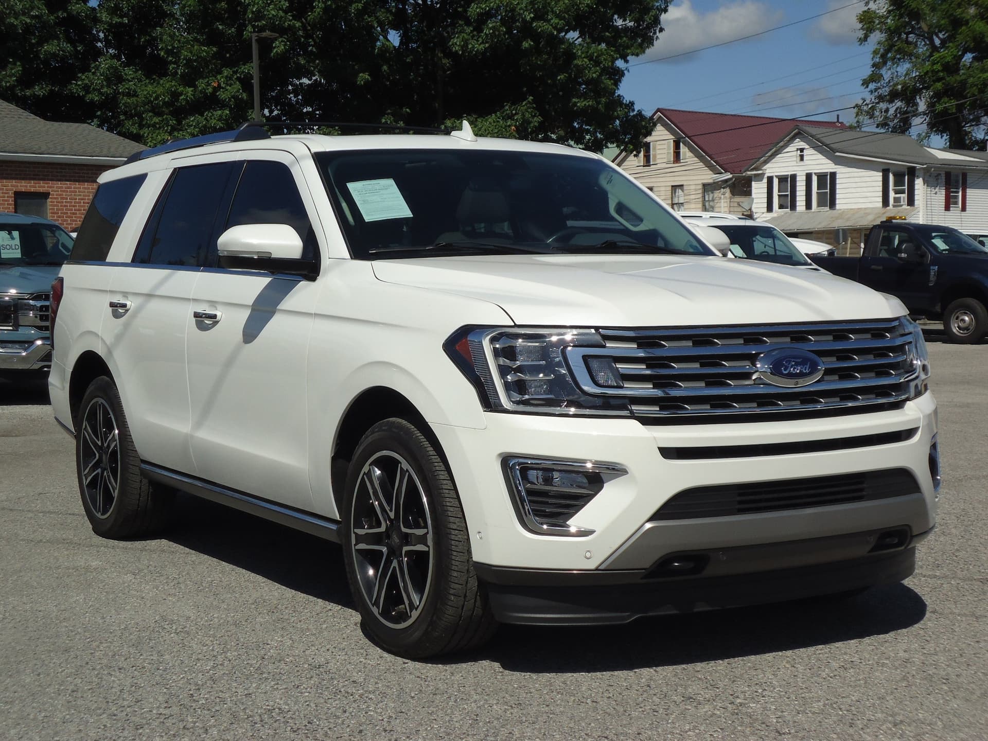 2021 Ford Expedition Limited — photo 1 of 34
