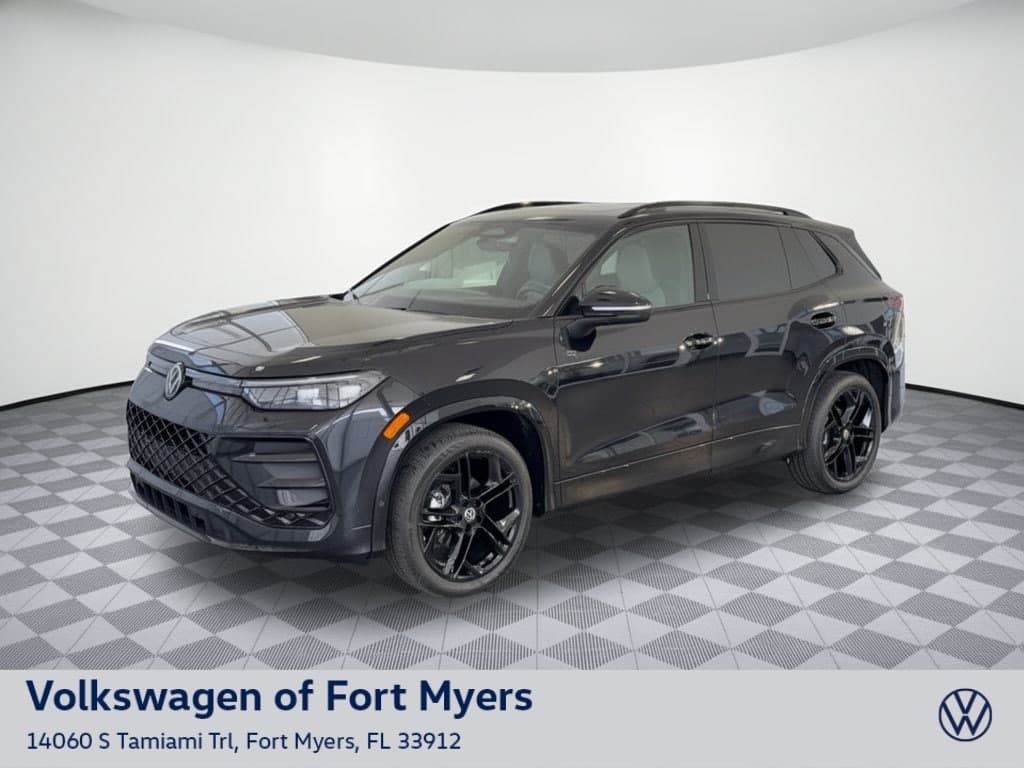 2026 Volkswagen Tiguan SE R-Line Black — photo 1 of 32