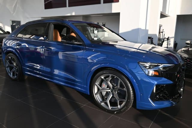 2027 Audi RS Q8 performance — photo 1 of 32
