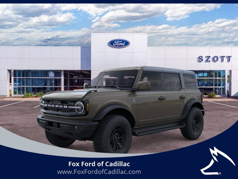 2026 Ford Bronco Outer Banks — photo 1 of 32