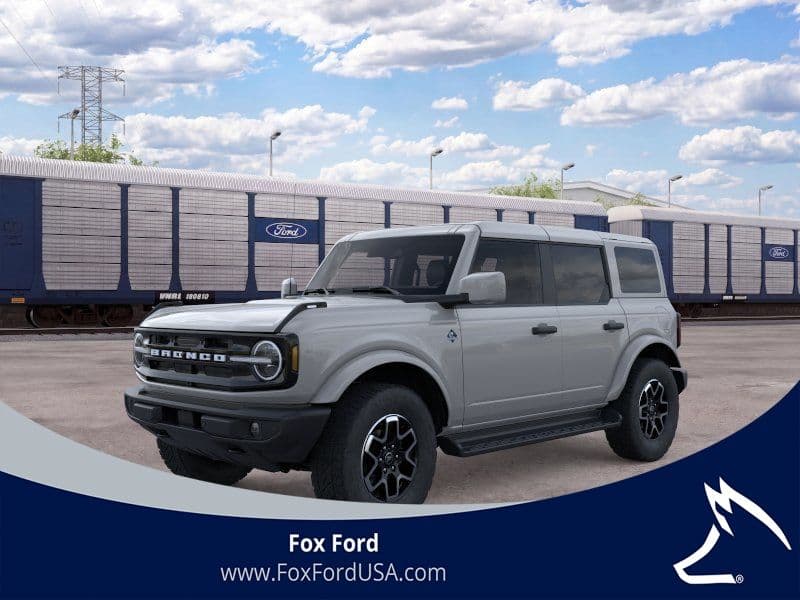 2026 Ford Bronco Outer Banks — photo 1 of 57