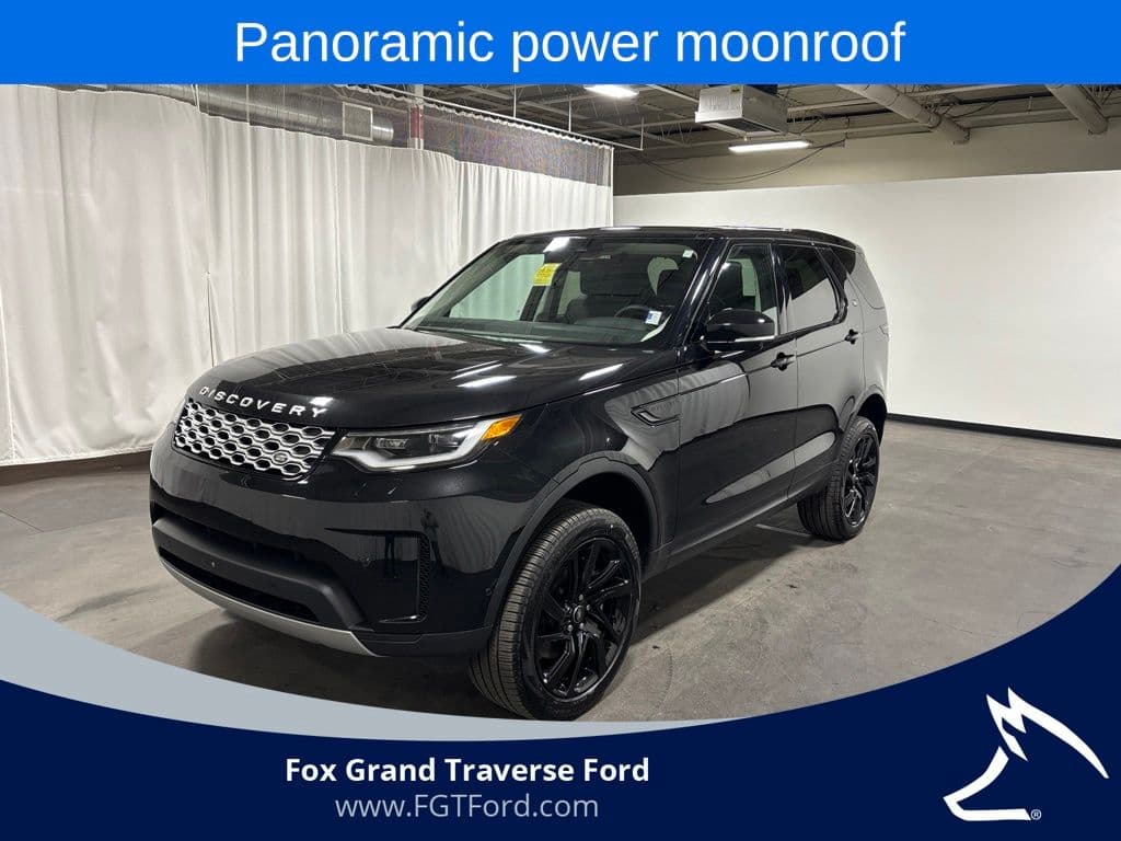 2024 Land Rover Discovery S — photo 1 of 34