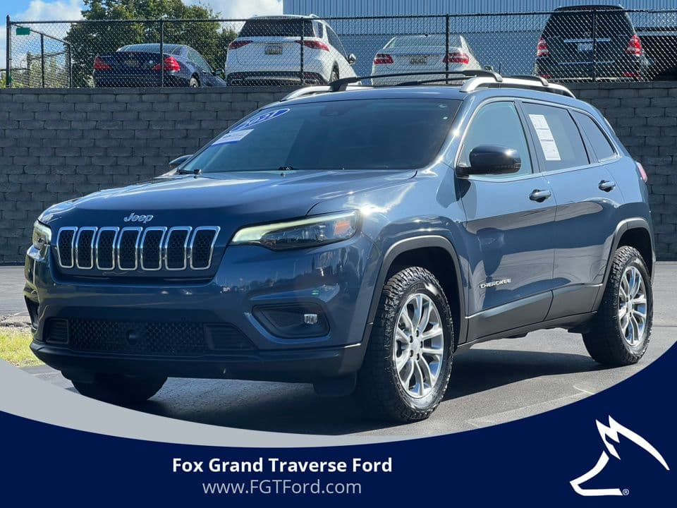 2021 Jeep Cherokee Latitude Lux — photo 1 of 42