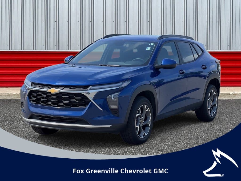 2024 Chevrolet Trax LT — photo 1 of 44