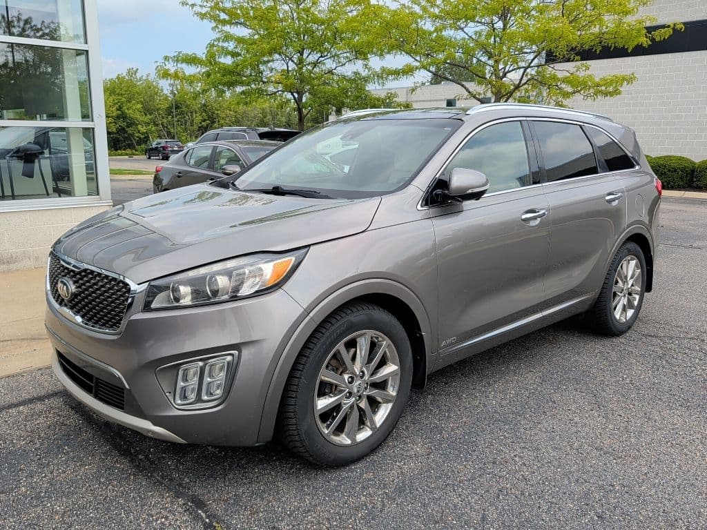 2016 Kia Sorento SXL — photo 1 of 3