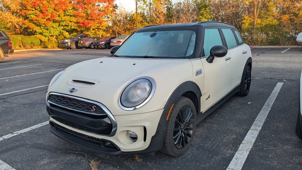 2017 Mini Clubman Cooper S — photo 1 of 3