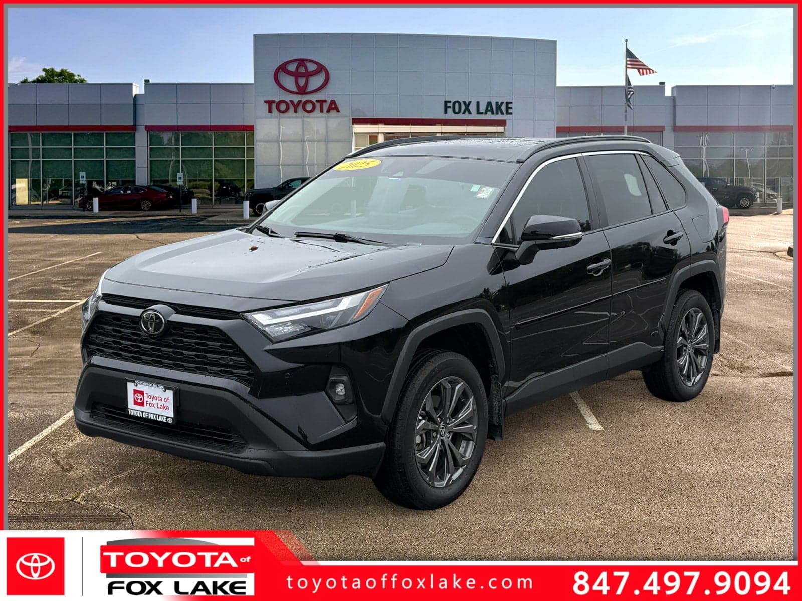 2025 Toyota RAV4 Hybrid XLE Premium — photo 1 of 13