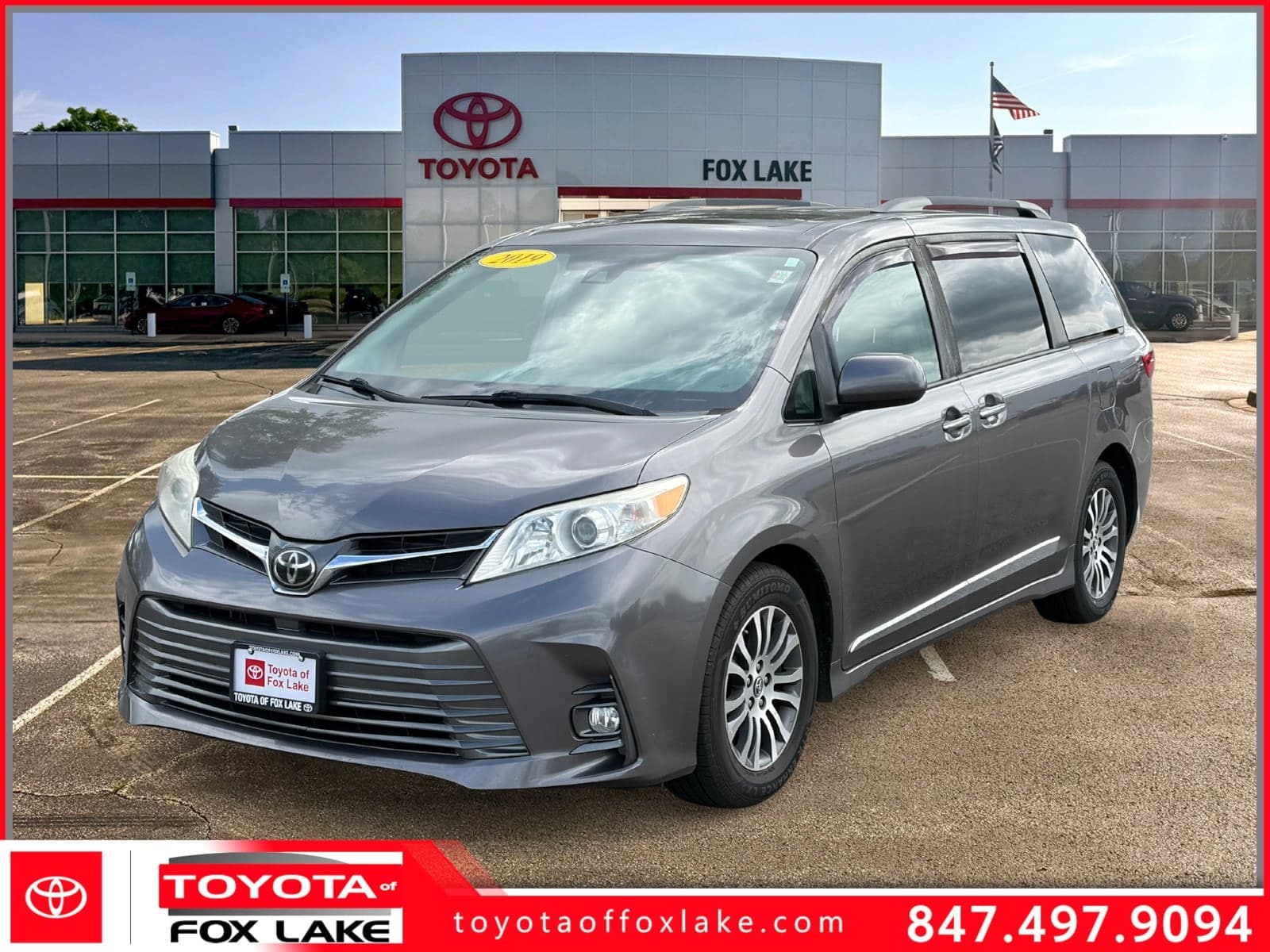 2019 Toyota Sienna XLE — photo 1 of 13