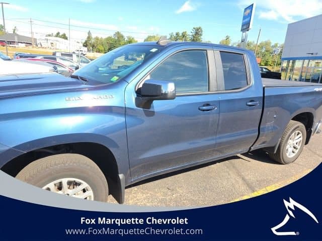 2019 Chevrolet Silverado 1500 LT — photo 1 of 3