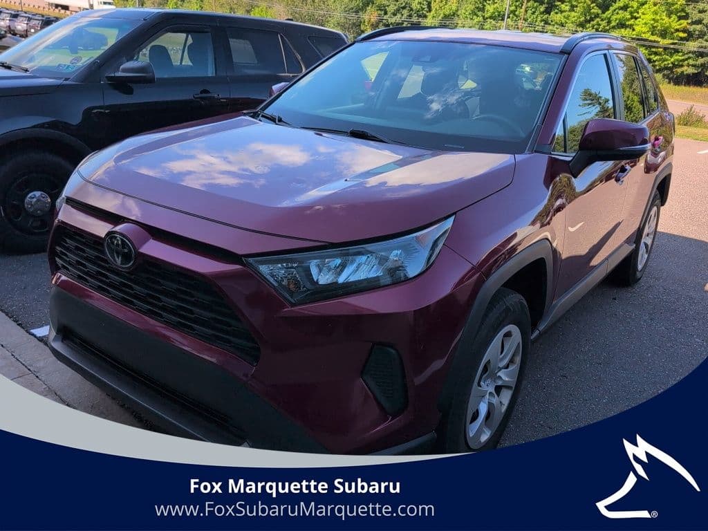 2021 Toyota RAV4 LE — photo 1 of 4