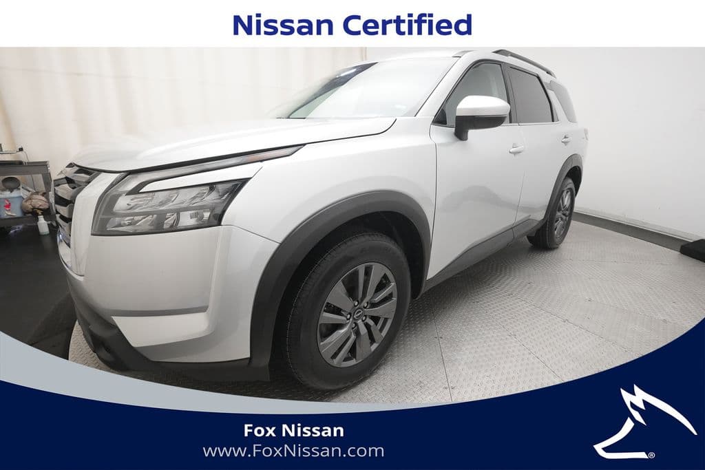 2024 Nissan Pathfinder SV — photo 1 of 39