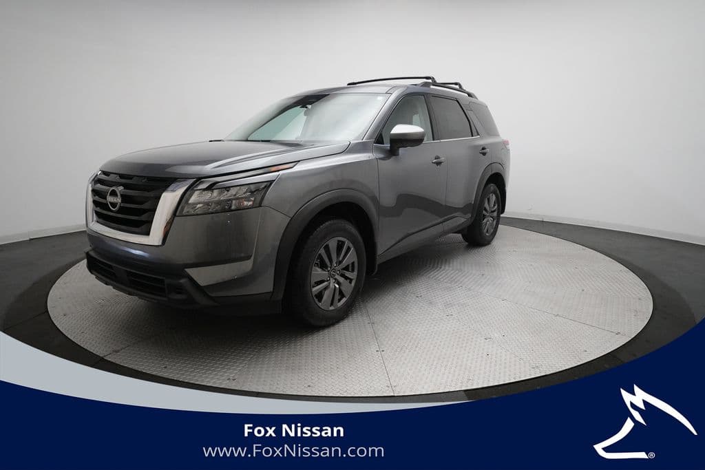 2025 Nissan Pathfinder SV — photo 1 of 39