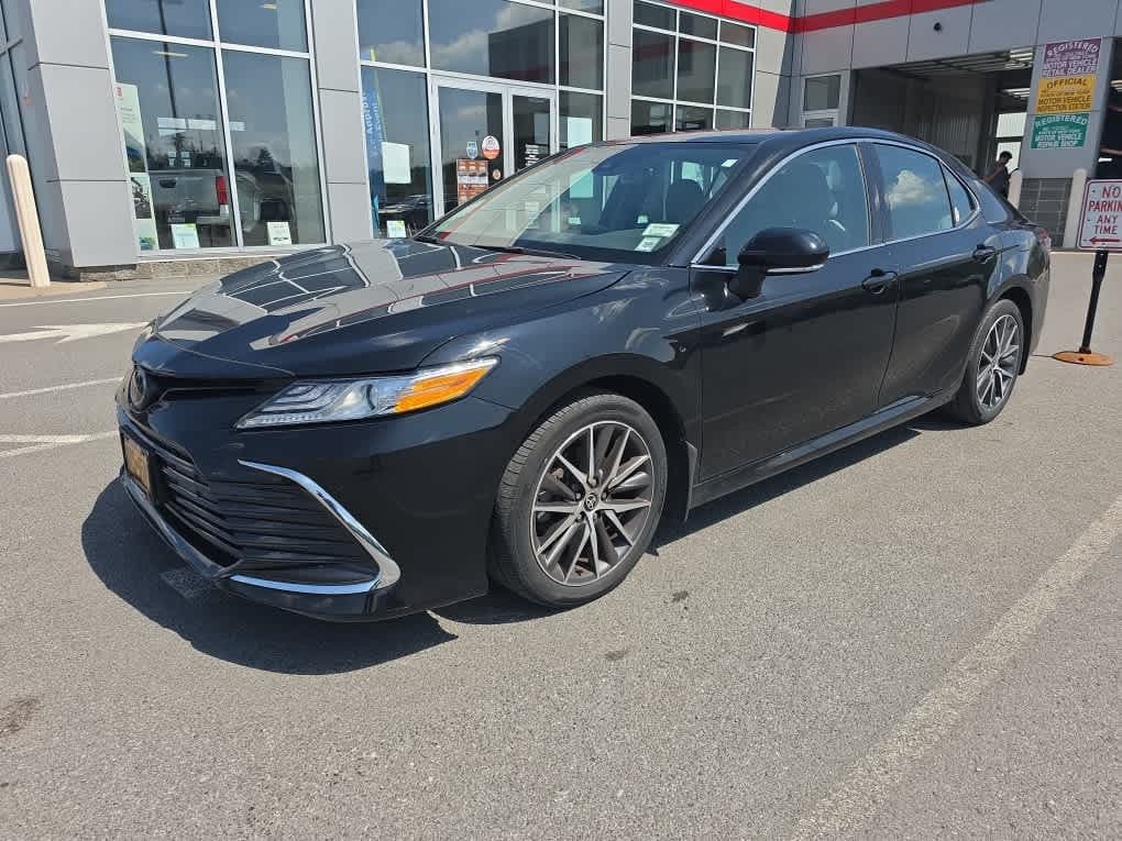 2023 Toyota Camry XLE — photo 1 of 11