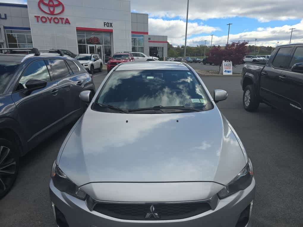 2017 Mitsubishi Lancer SE — photo 1 of 10