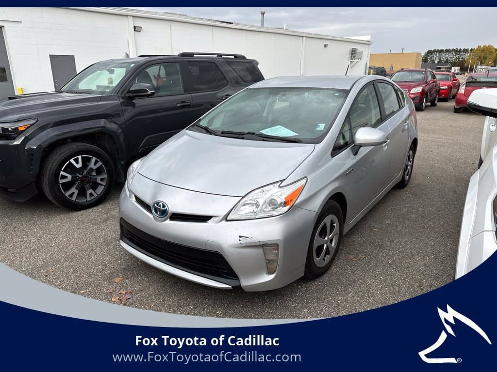 2015 Toyota Prius Two — photo 1 of 12