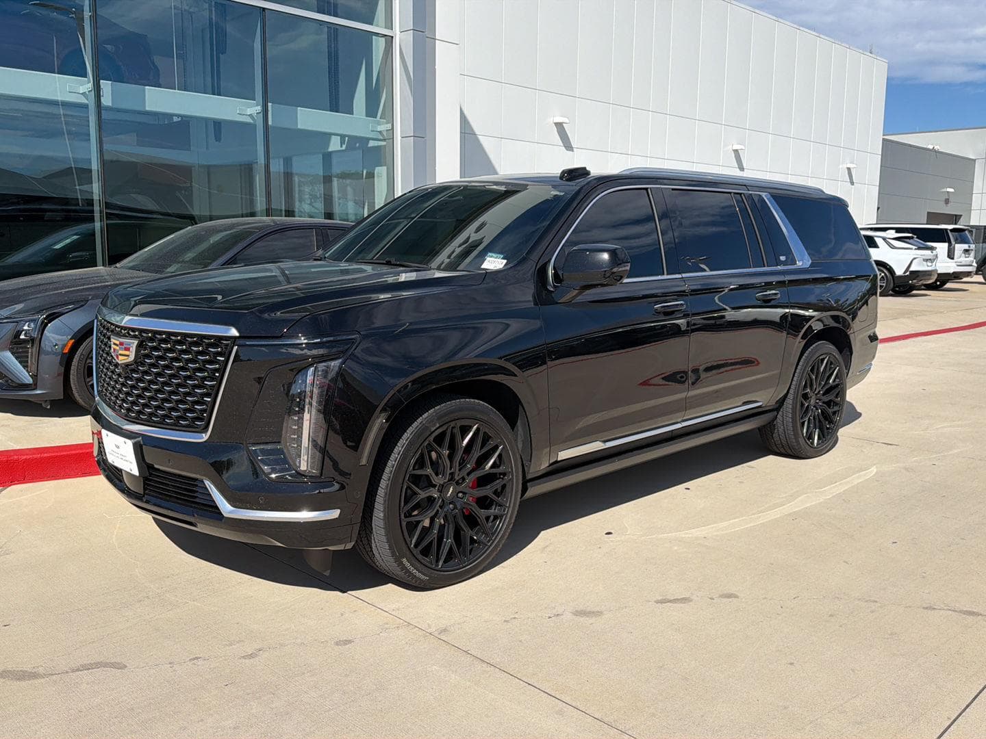 2025 Cadillac Escalade ESV Base — photo 1 of 14