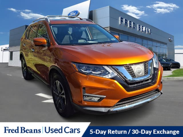 2017 Nissan Rogue SL — photo 1 of 16