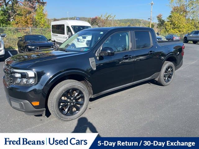 2023 Ford Maverick LARIAT — photo 1 of 18