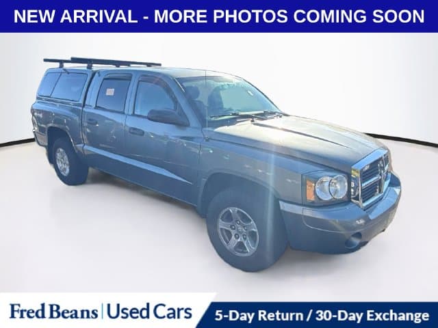 2006 Dodge Dakota SLT — photo 1 of 13
