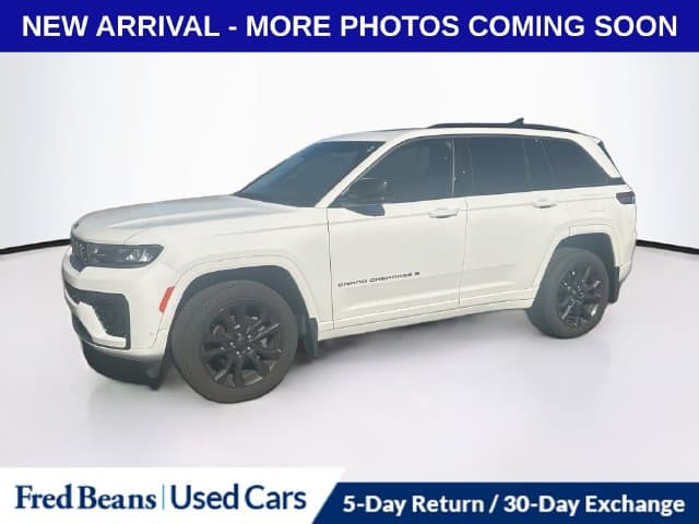 2026 Jeep Grand Cherokee Limited Reserve — photo 1 of 12