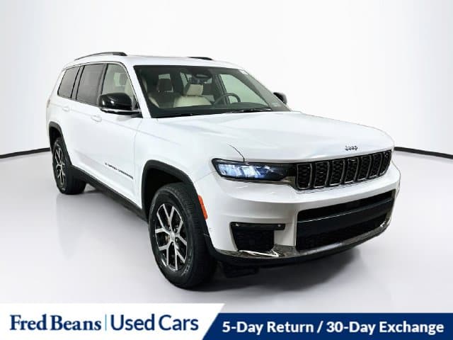 2023 Jeep Grand Cherokee Limited — photo 1 of 40