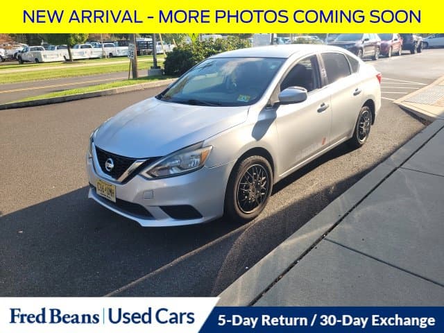 2017 Nissan Sentra S — photo 1 of 24