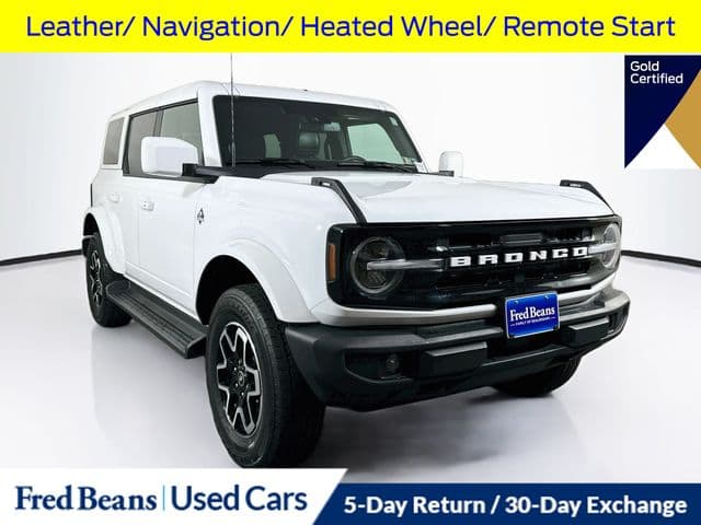 2025 Ford Bronco Outer Banks — photo 1 of 38