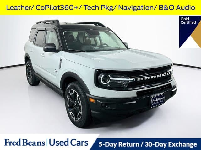 2023 Ford Bronco Sport Outer Banks — photo 1 of 40