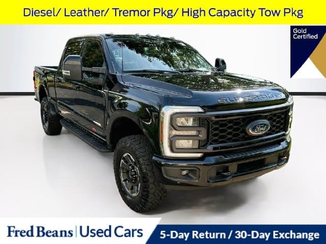 2024 Ford Super Duty F-250 SRW LARIAT — photo 1 of 40