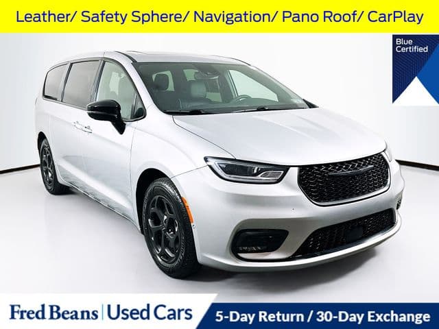 2023 Chrysler Pacifica Hybrid Limited — photo 1 of 41
