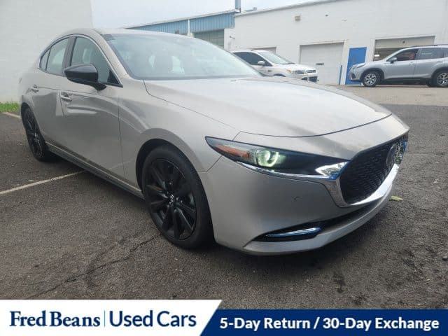 2022 Mazda Mazda3 Premium Plus — photo 1 of 22