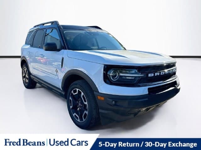 2024 Ford Bronco Sport Outer Banks — photo 1 of 34