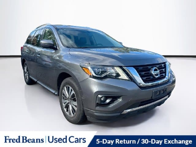 2019 Nissan Pathfinder SL — photo 1 of 29