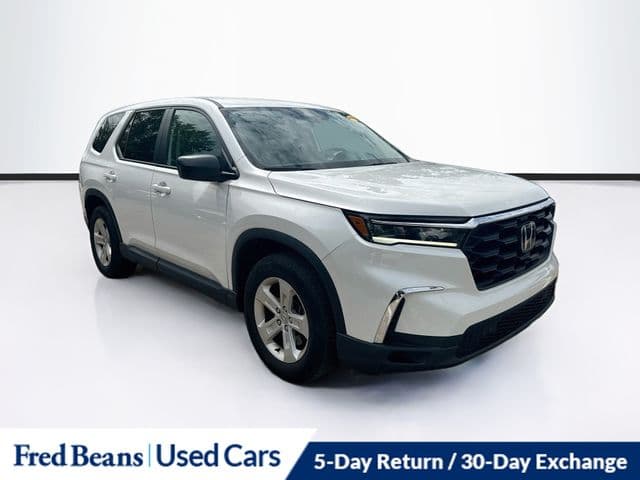 2023 Honda Pilot LX — photo 1 of 34