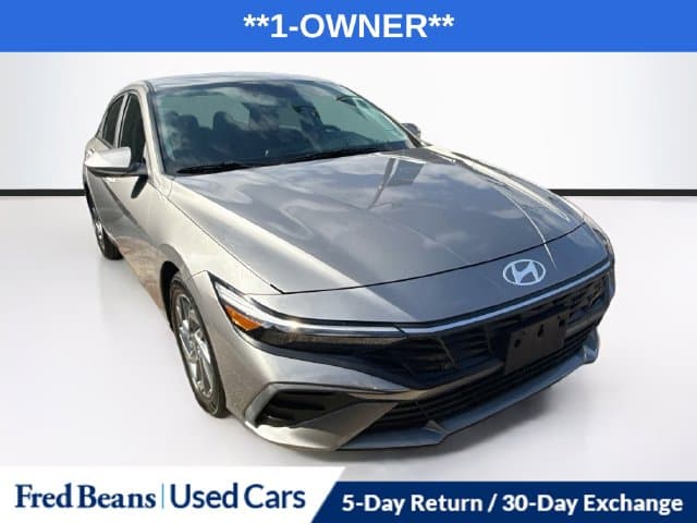 2024 Hyundai Elantra SEL — photo 1 of 35
