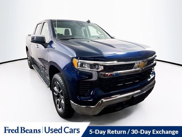 2022 Chevrolet Silverado 1500 LT — photo 1 of 42