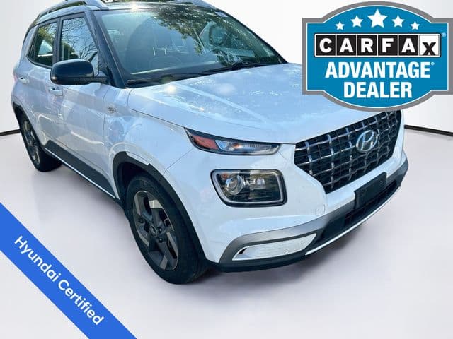 2024 Hyundai Venue Limited — photo 1 of 12