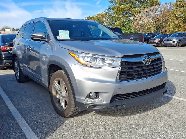2015 Toyota Highlander Limited Platinum — photo 1 of 11