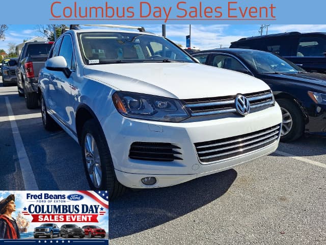 2013 Volkswagen Touareg Base — photo 1 of 11