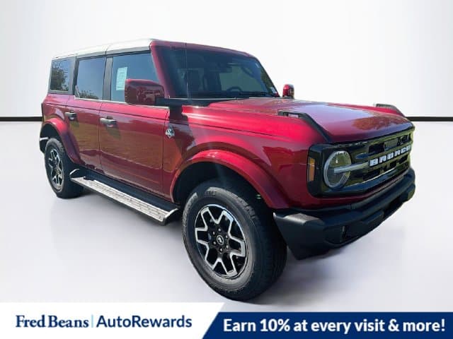 2026 Ford Bronco Outer Banks — photo 1 of 38