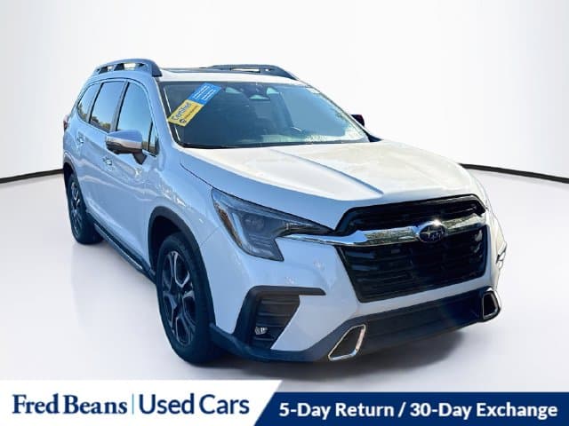 2023 Subaru Ascent Touring — photo 1 of 41