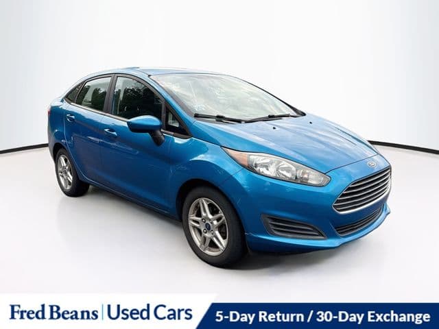 2017 Ford Fiesta SE — photo 1 of 36