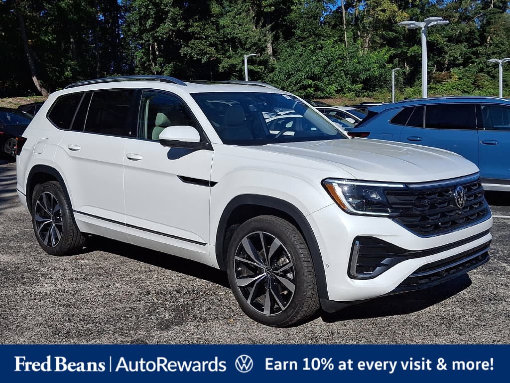 2026 Volkswagen Atlas Base — photo 1 of 39
