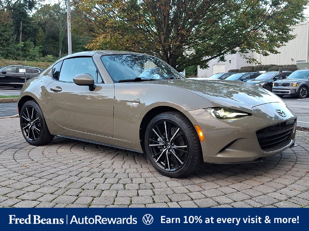 2024 Mazda MX-5 Miata RF Grand Touring — photo 1 of 36