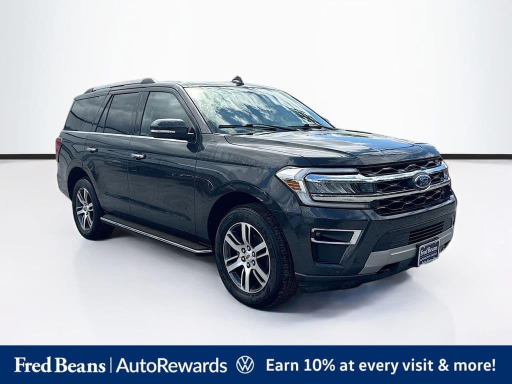 2022 Ford Expedition Limited — photo 1 of 42